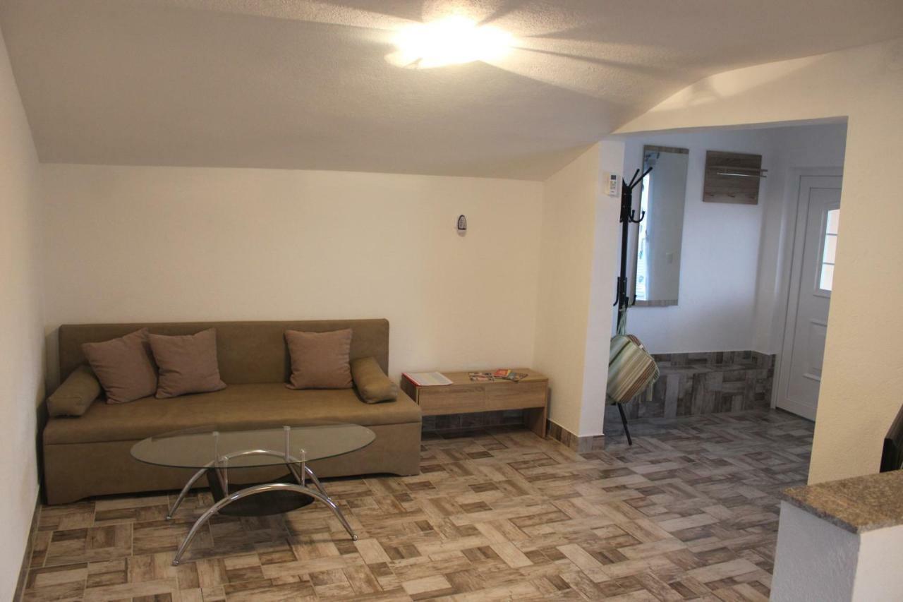 Apartments Anicic Coric 奥米沙利 外观 照片